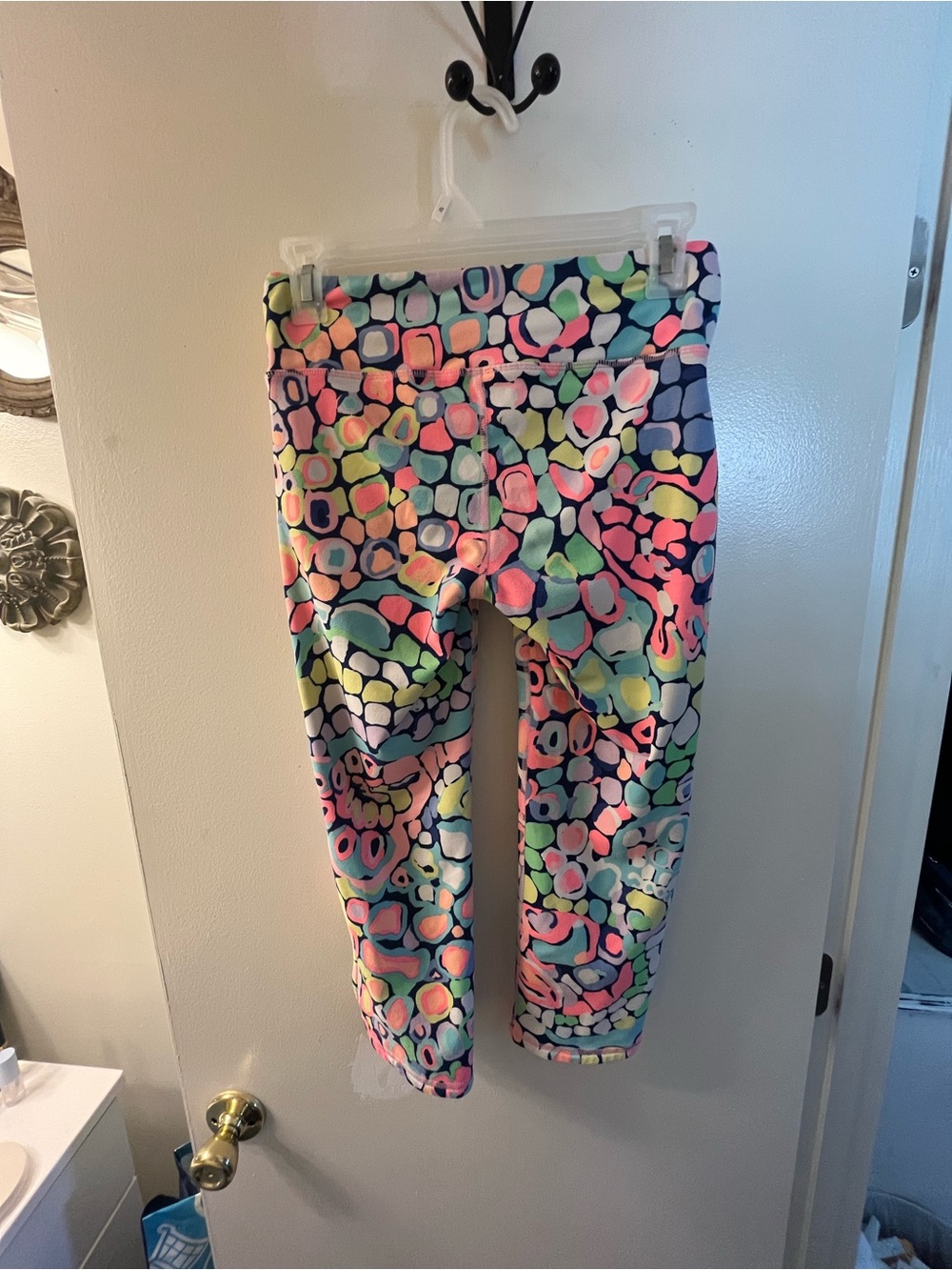 Lilly Pulitzer Women's Multicolor Printed Capri Leggings - Picture 3 of 5